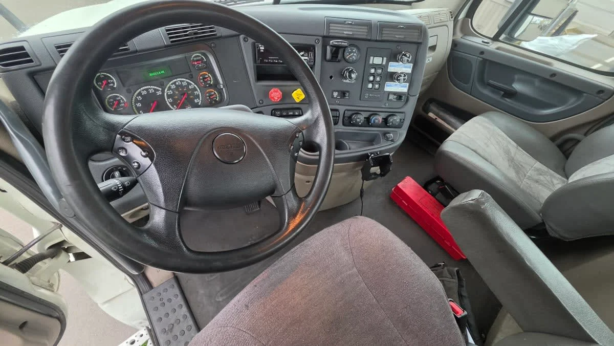 2019 Freightliner Cascadia in Tacoma, WA — photo 7