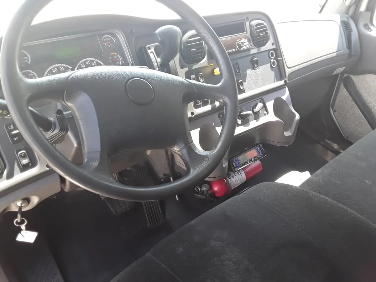 2020 Freightliner M2 106 in Pittsburgh, PA — photo 12