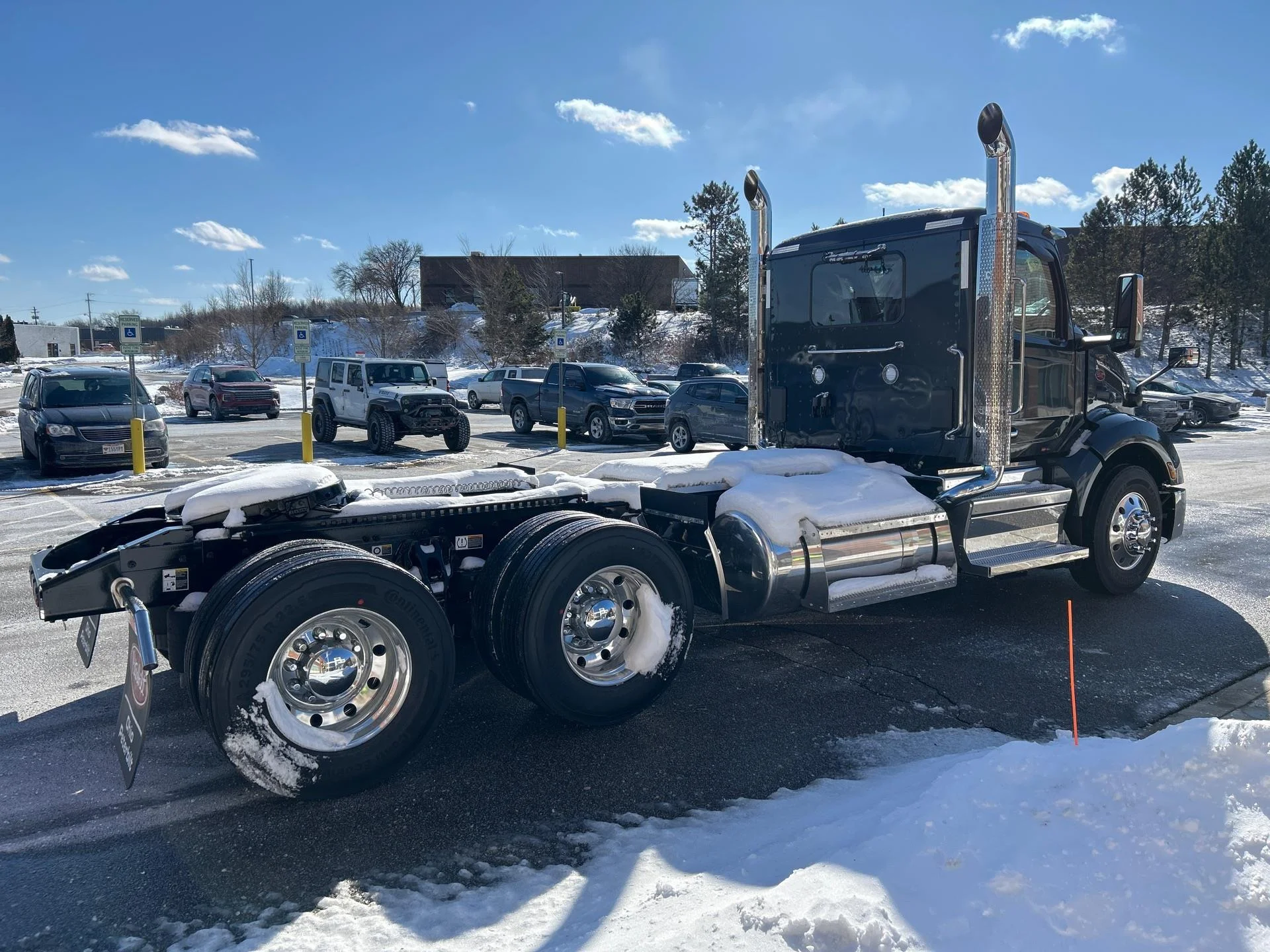 2026 Peterbilt 579 - image 5