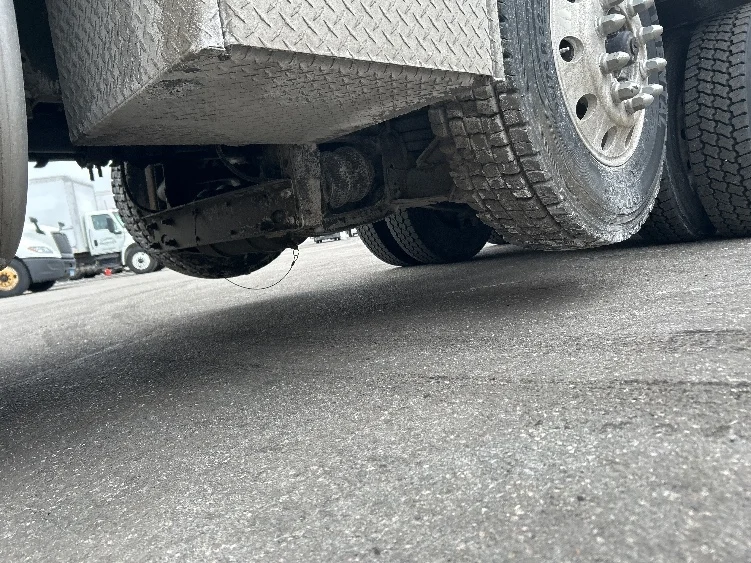 2018 Freightliner Cascadia in Chicopee, MA — photo 5