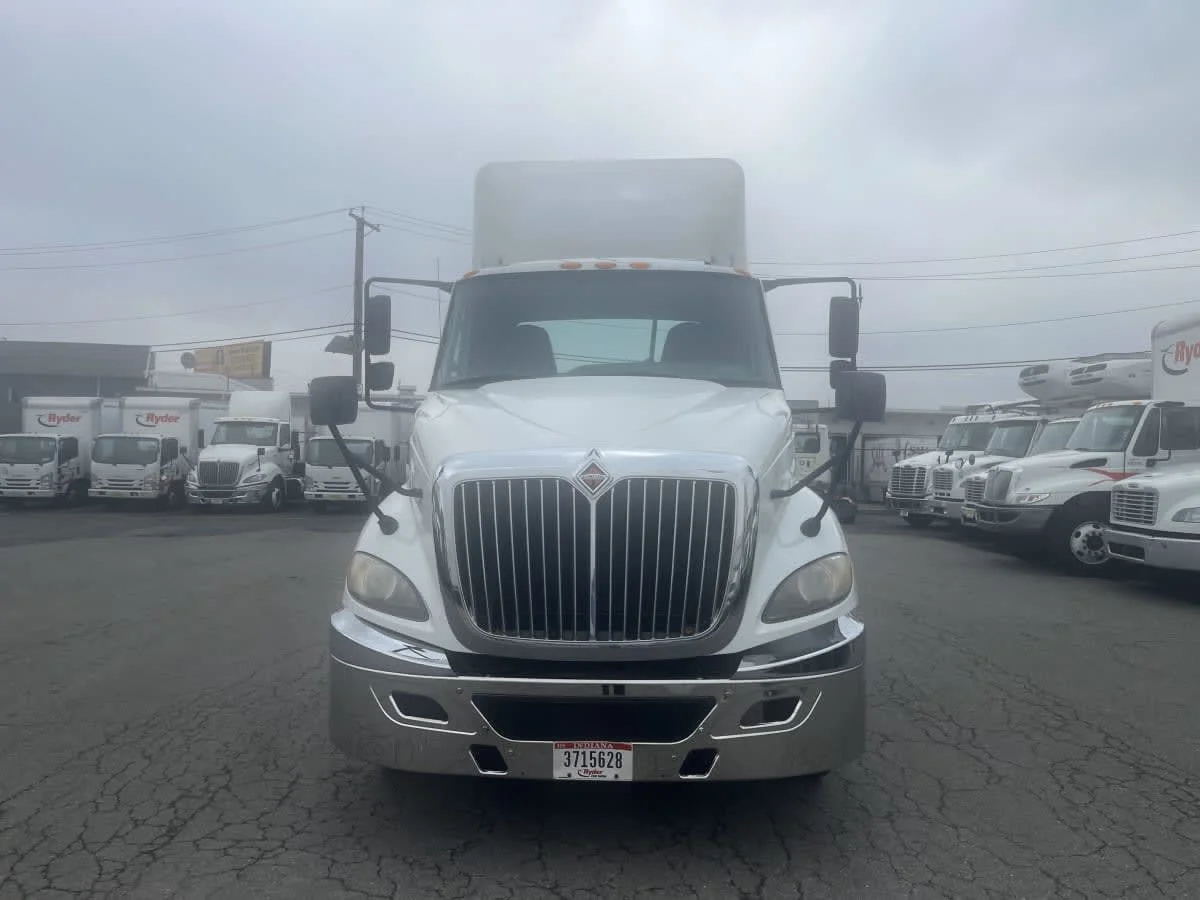 2018 International ProStar - image 2