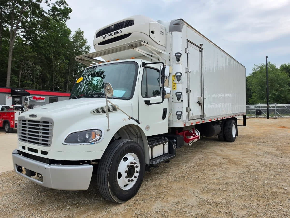 2021 Freightliner M2 106