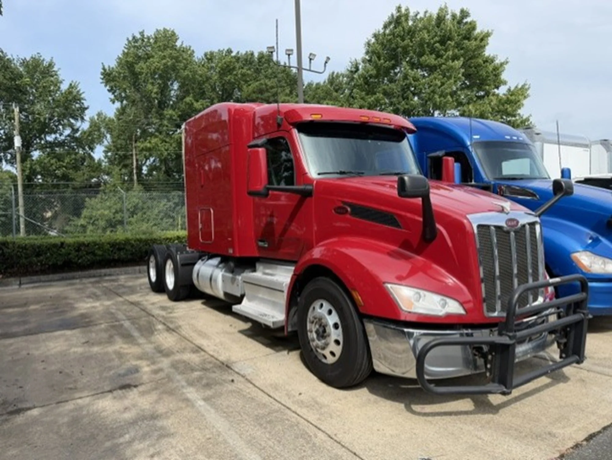 2023 Peterbilt 579 in Chesapeake, VA — photo 3