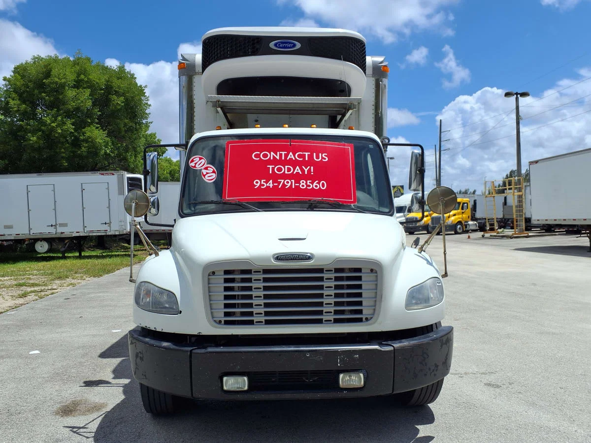 2020 Freightliner M2 106 in Davie, FL — photo 2