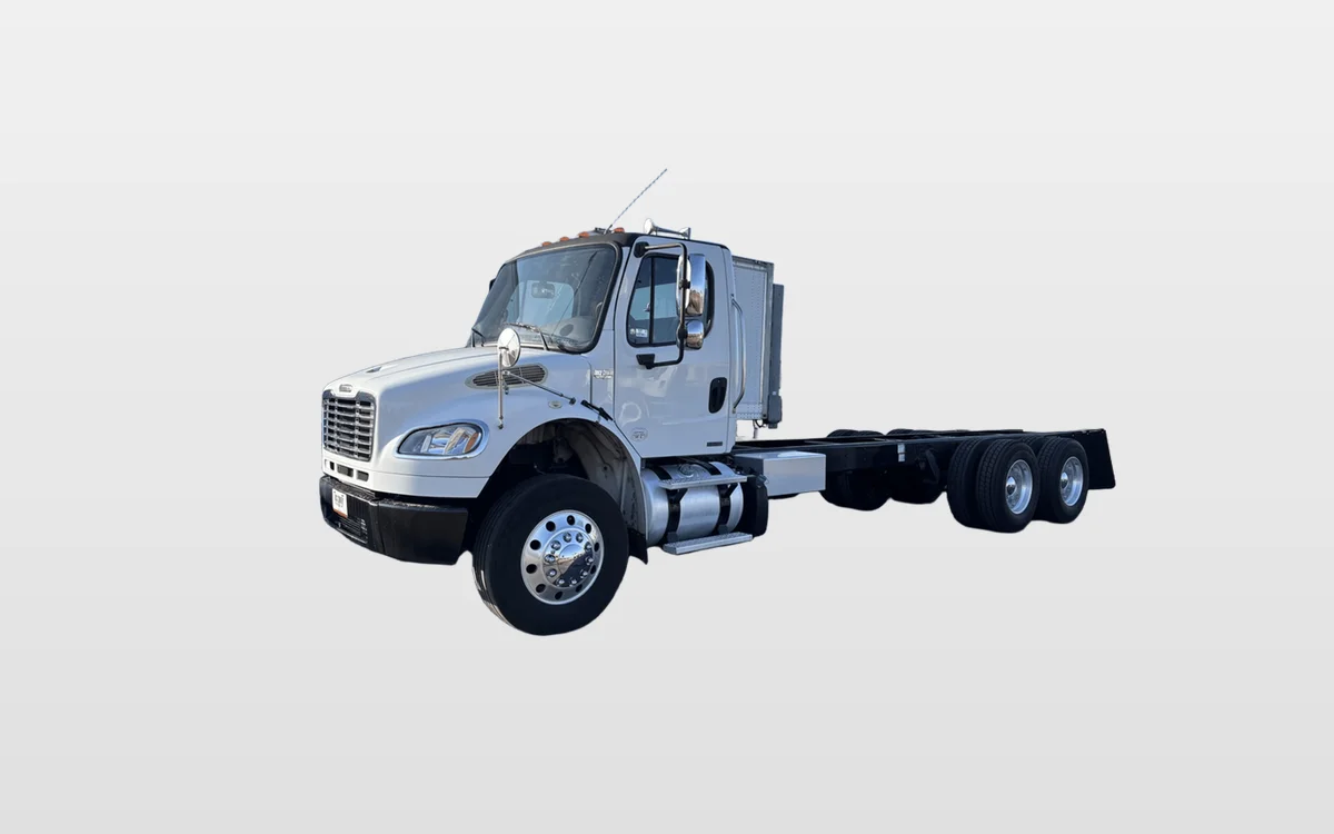 2011 Freightliner - image 1