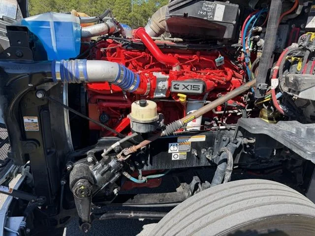 2022 Peterbilt 579 in Mobile, AL — photo 14