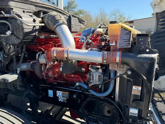 2022 Peterbilt 579 in Mobile, AL — photo 15