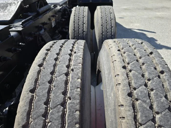 2020 Peterbilt 567 - image 20