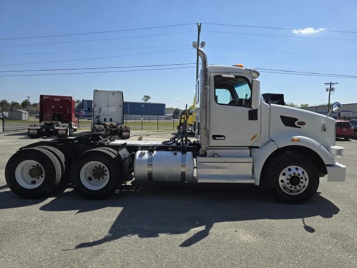 2020 Peterbilt 567 - image 6