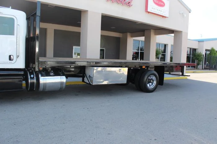 2020 Peterbilt 337 — photo 5