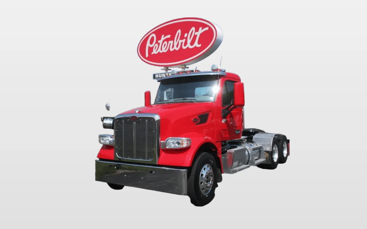2020 Peterbilt 567 - image 1