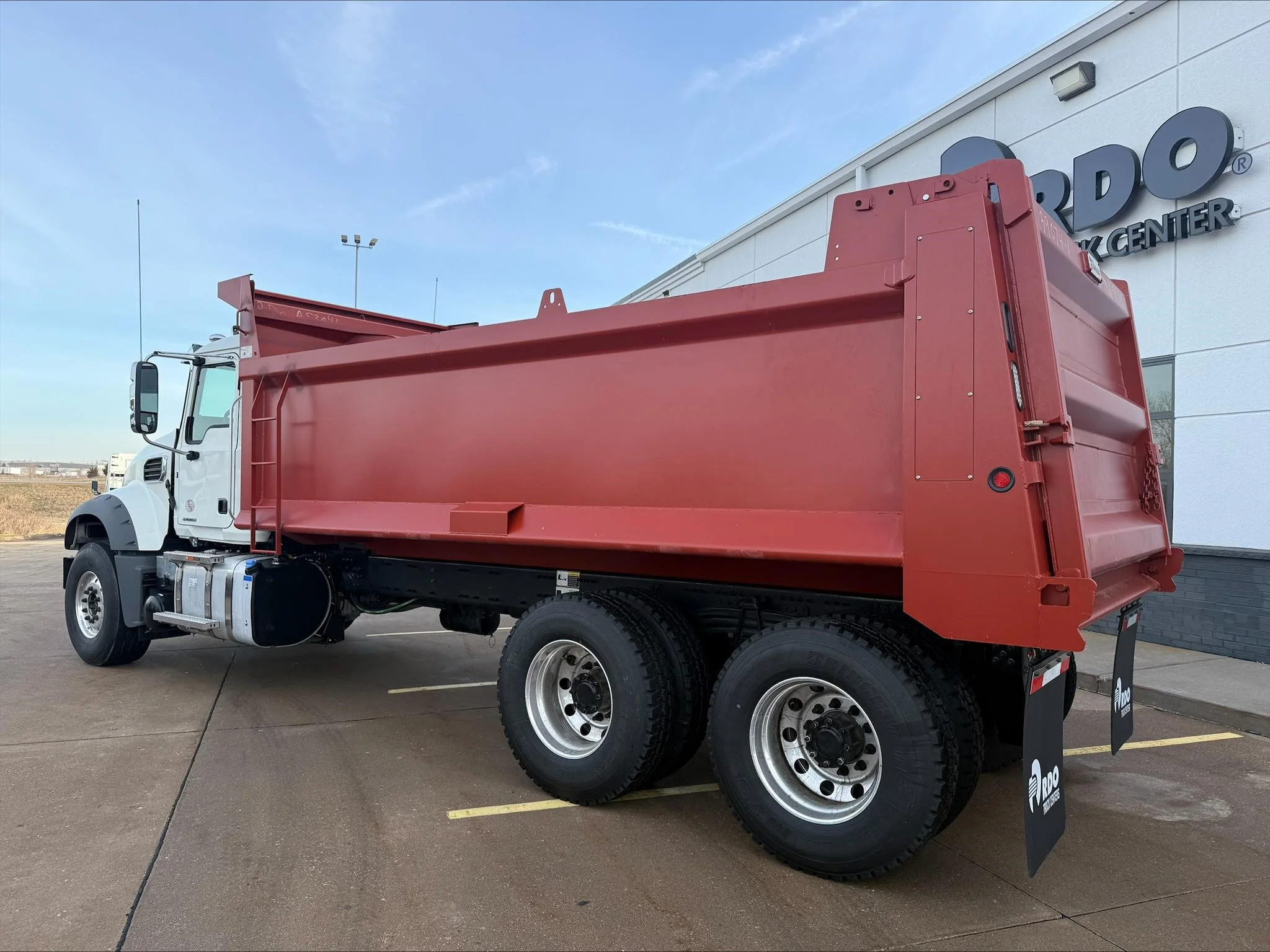 2027 Mack Granite — photo 5