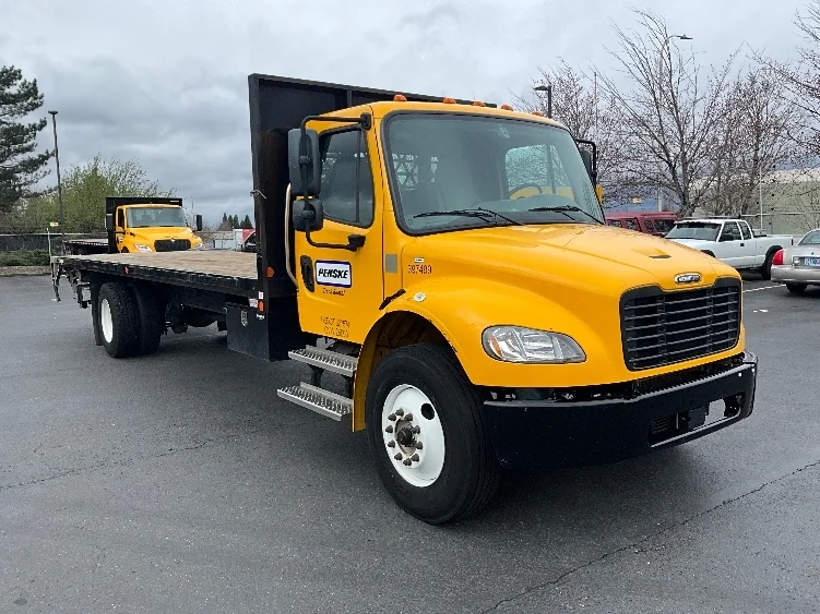 2022 Freightliner M2 106 in Portland, OR