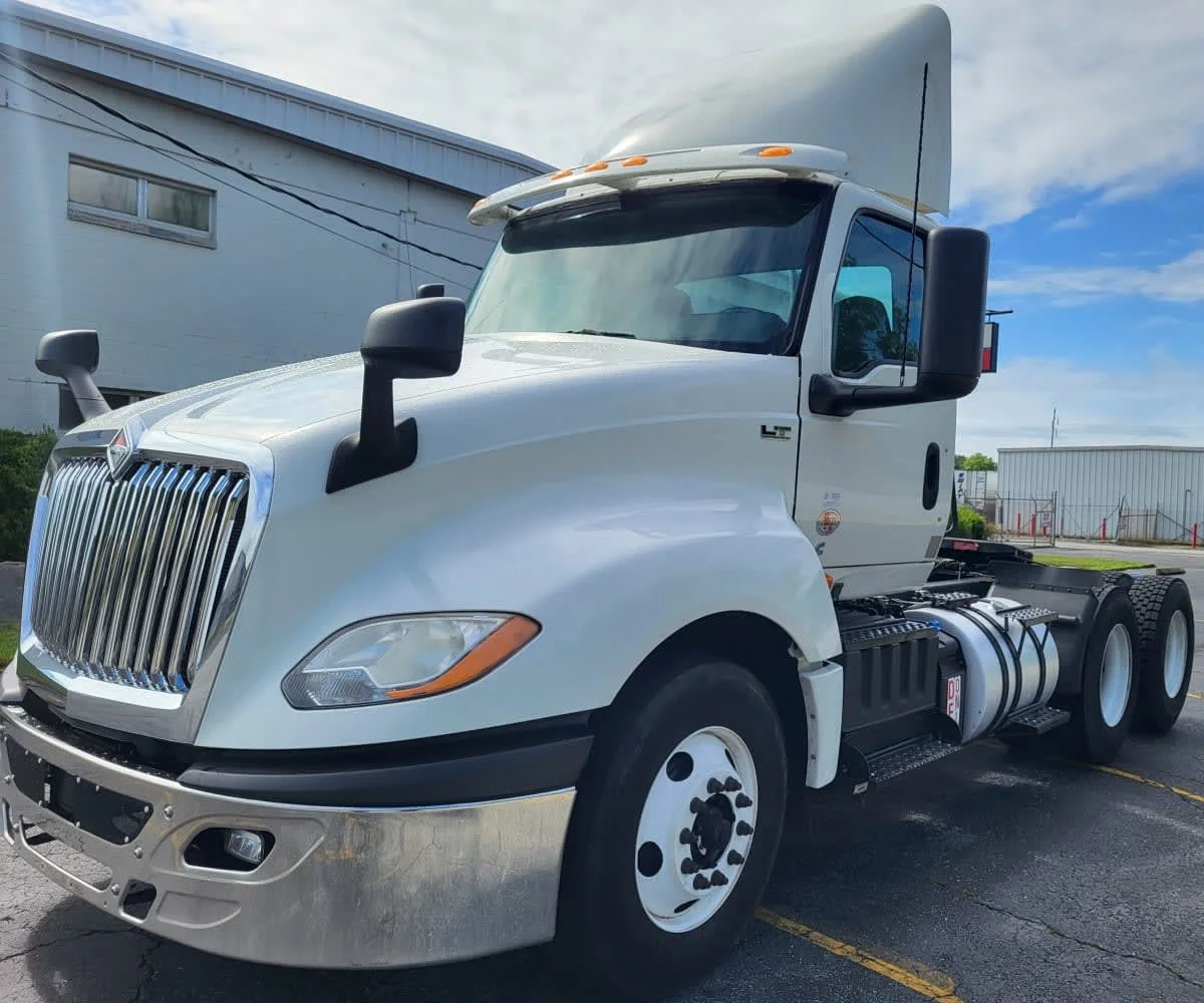 2020 International LT in Jacksonville, FL