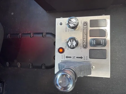 2027 Kenworth T880 in Denver, CO — photo 11