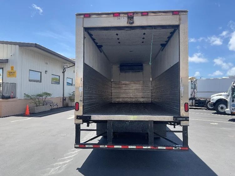 2020 Isuzu NQR in Torrance, CA — photo 8