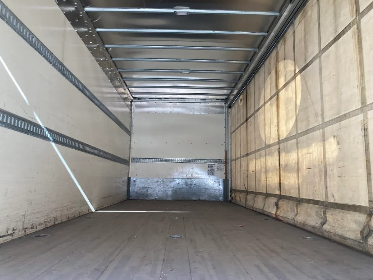 2019 Freightliner M2 106 - image 7