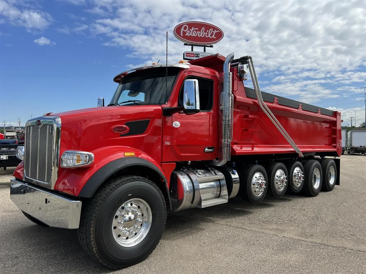 2026 Peterbilt 567 - image 12