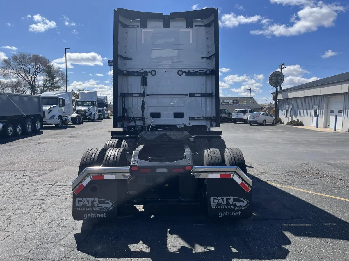 2026 Volvo in Cedar Rapids, IA — photo 4