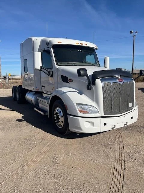 2022 Peterbilt 579 in Amarillo, TX — photo 3