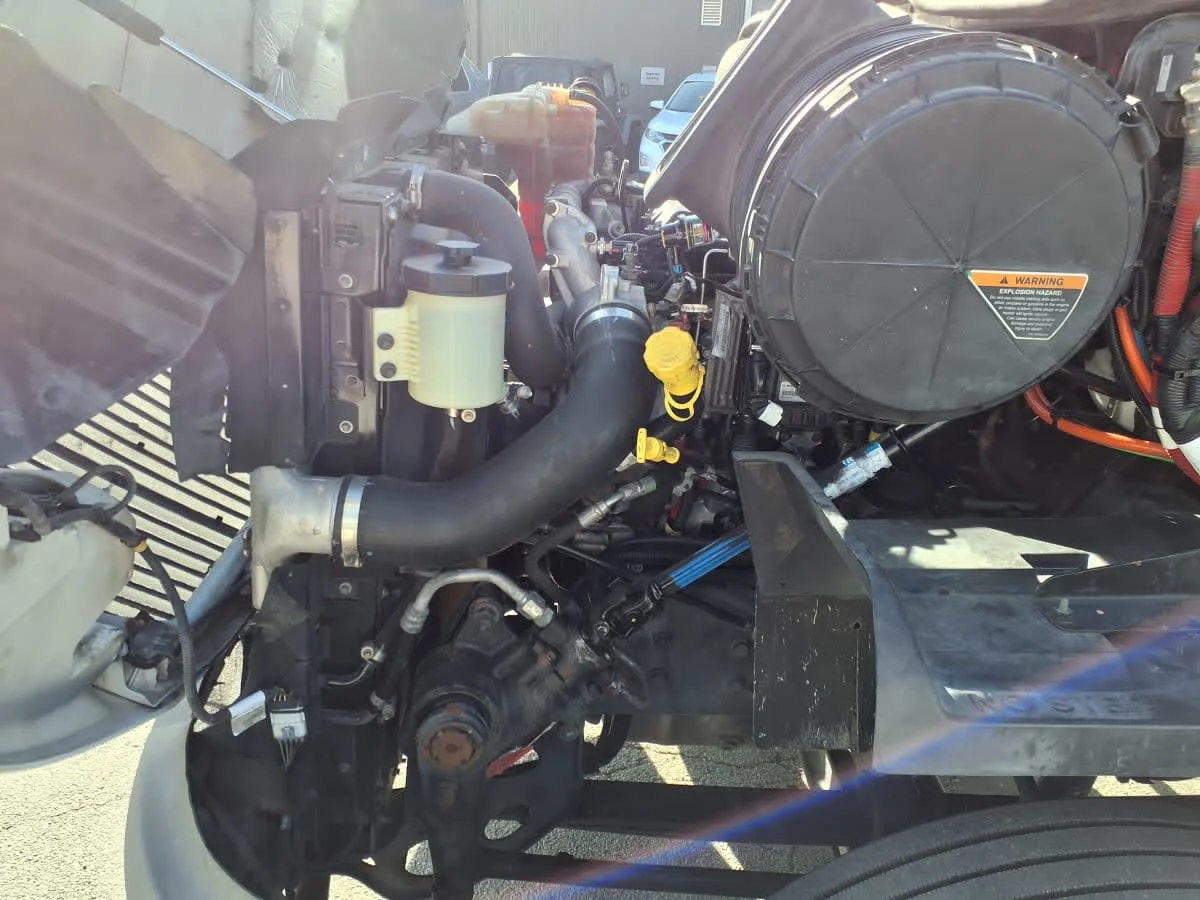 2020 International RH - image 8