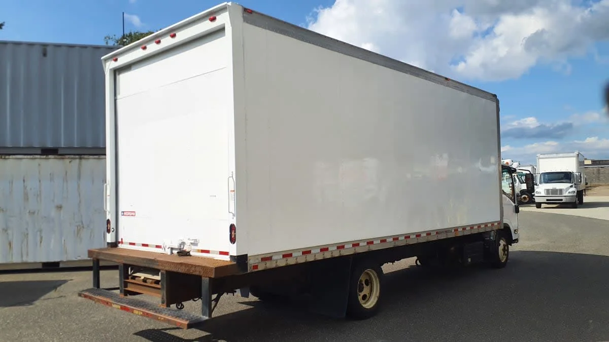 2019 Isuzu NQR in Springfield, MA — photo 4
