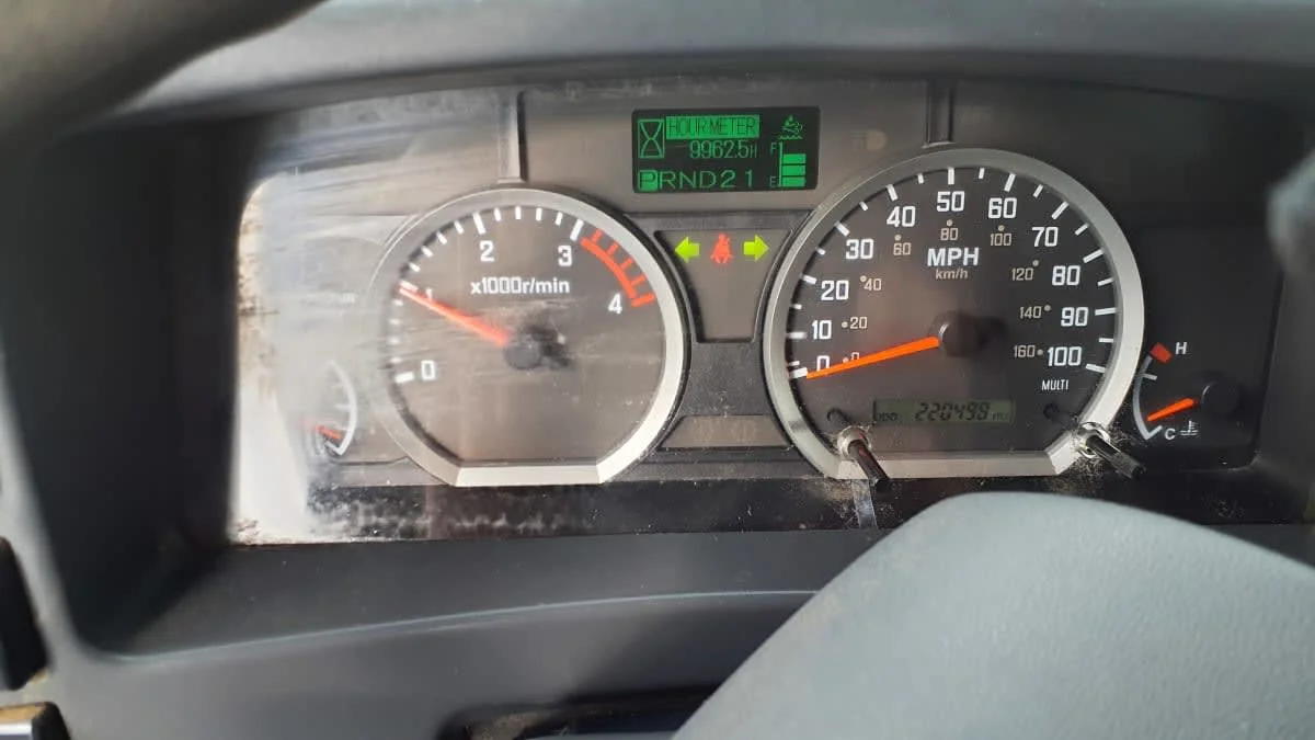 2019 Isuzu NQR in Springfield, MA — photo 10