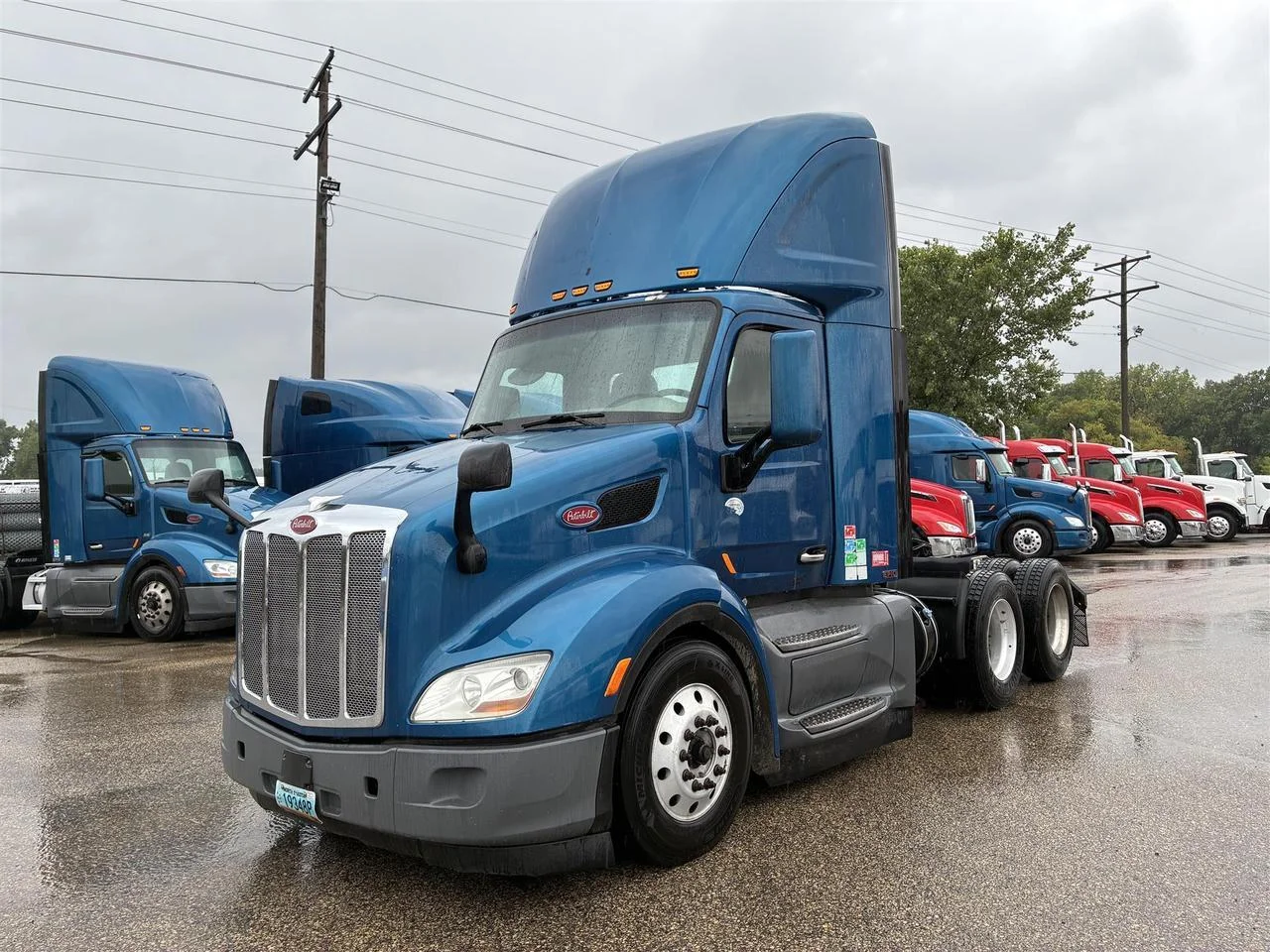 2018 Peterbilt 579 in South St. Paul, MN — photo 10