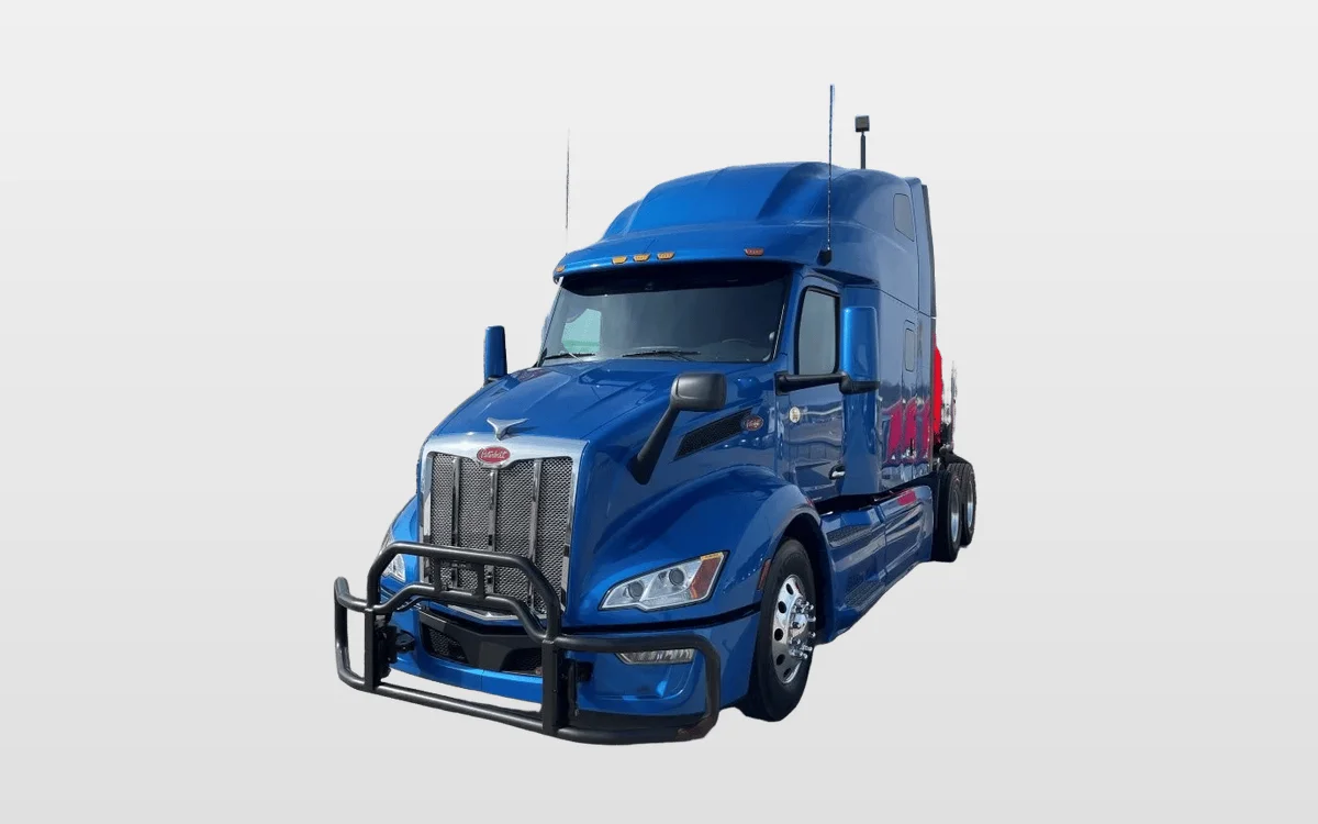 2023 PETERBILT 579 - image 1