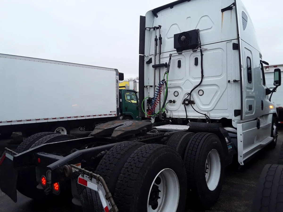 2020 Freightliner Cascadia - image 4