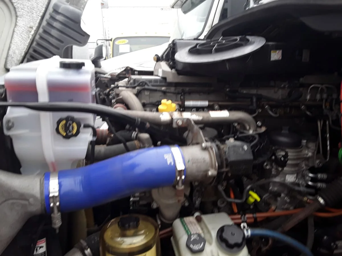 2020 Freightliner Cascadia - image 9