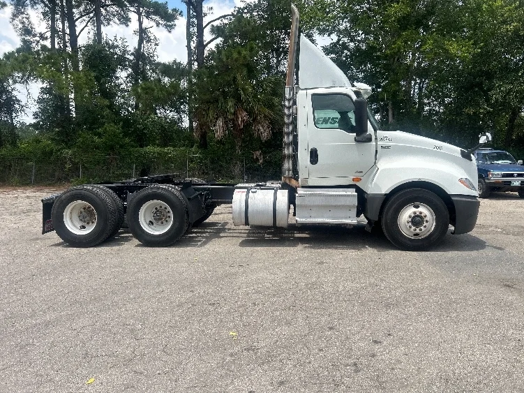 2020 International LT in Pensacola, FL — photo 8