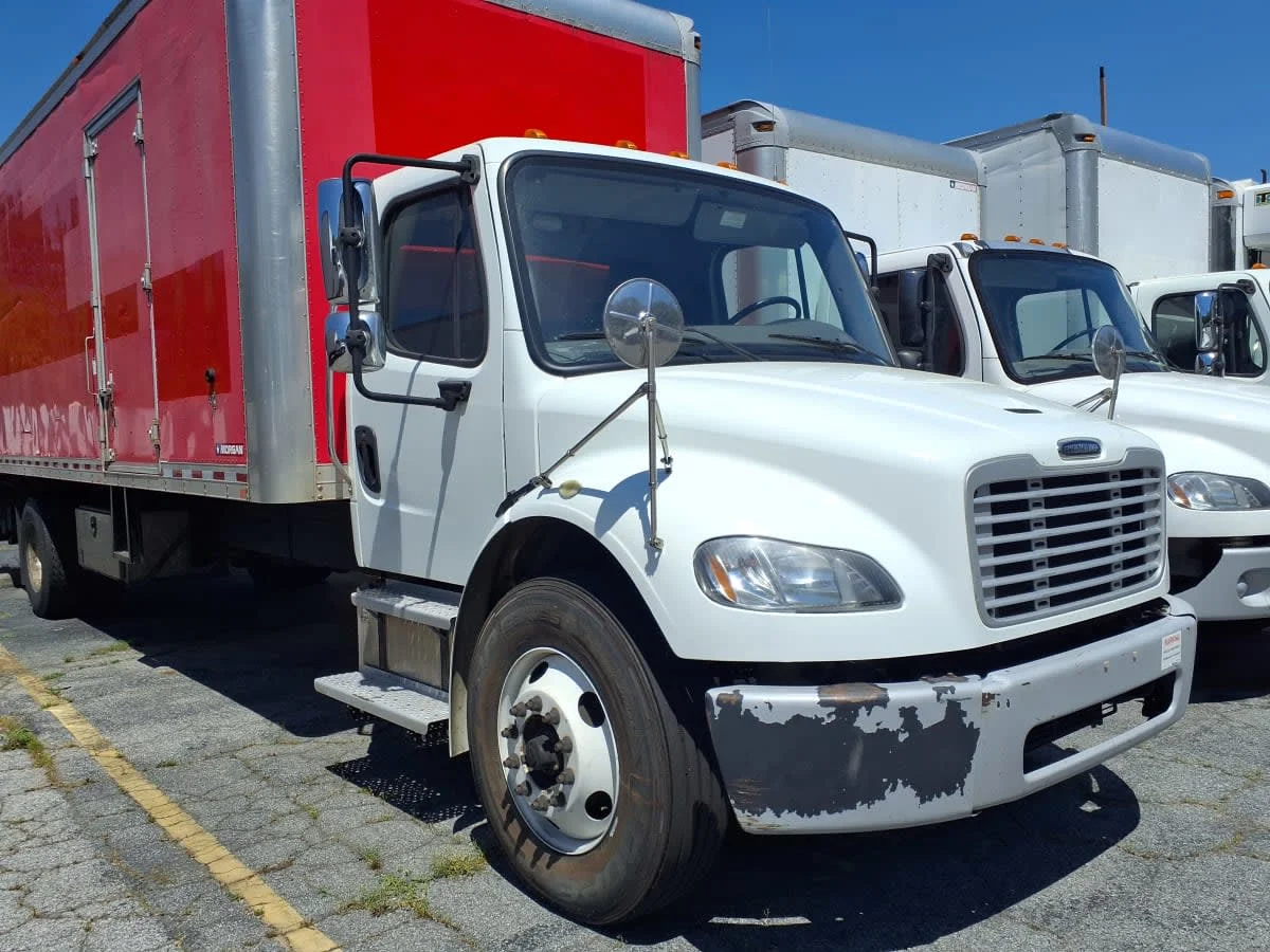 2019 Freightliner M2 106 in Doraville, GA — photo 3