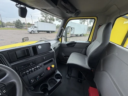 2023 International LT in Denver, CO — photo 15
