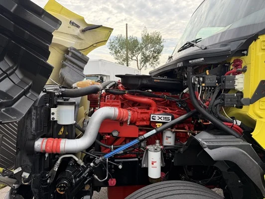 2023 International LT in Denver, CO — photo 19