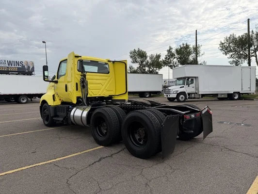 2023 International LT in Denver, CO — photo 12