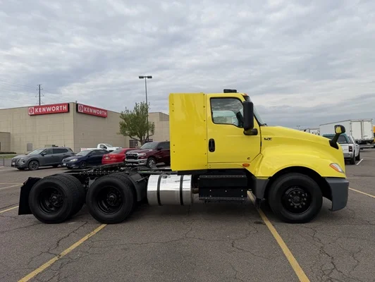 2023 International LT in Denver, CO — photo 4