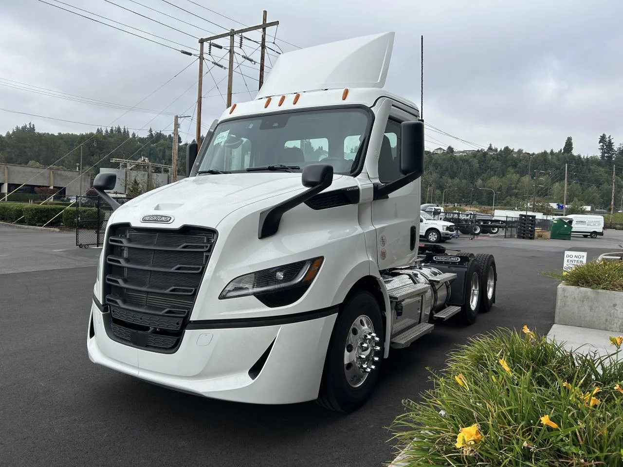 2027 Freightliner in Mount Vernon, WA — photo 3