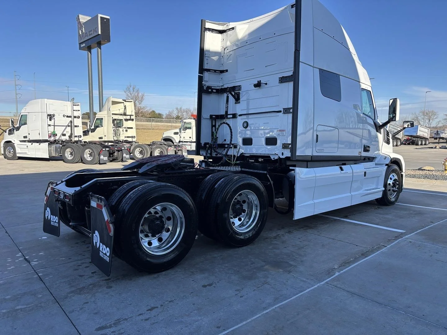 2026 Mack Pioneer — photo 5
