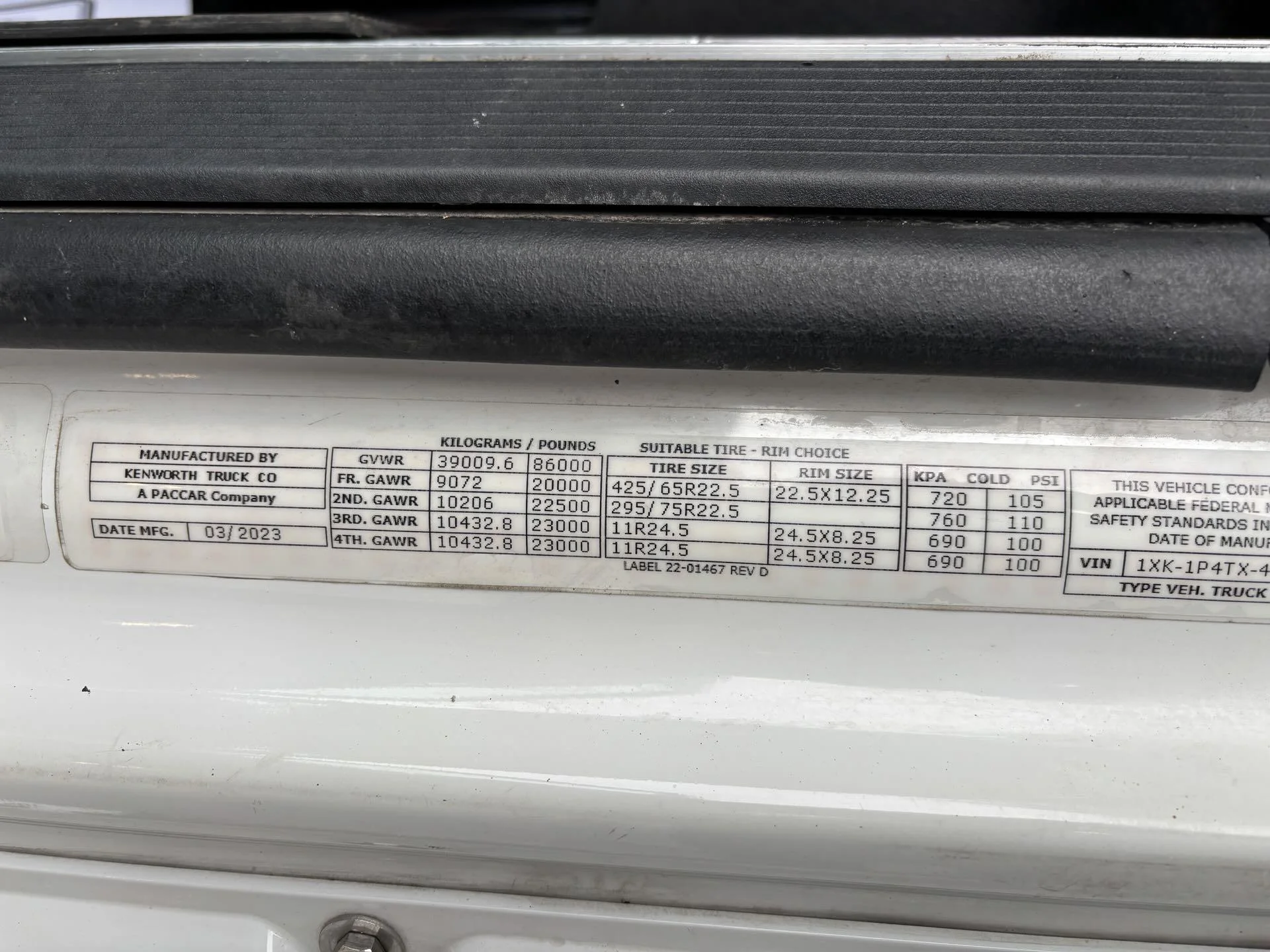 2024 Kenworth W990 - image 15