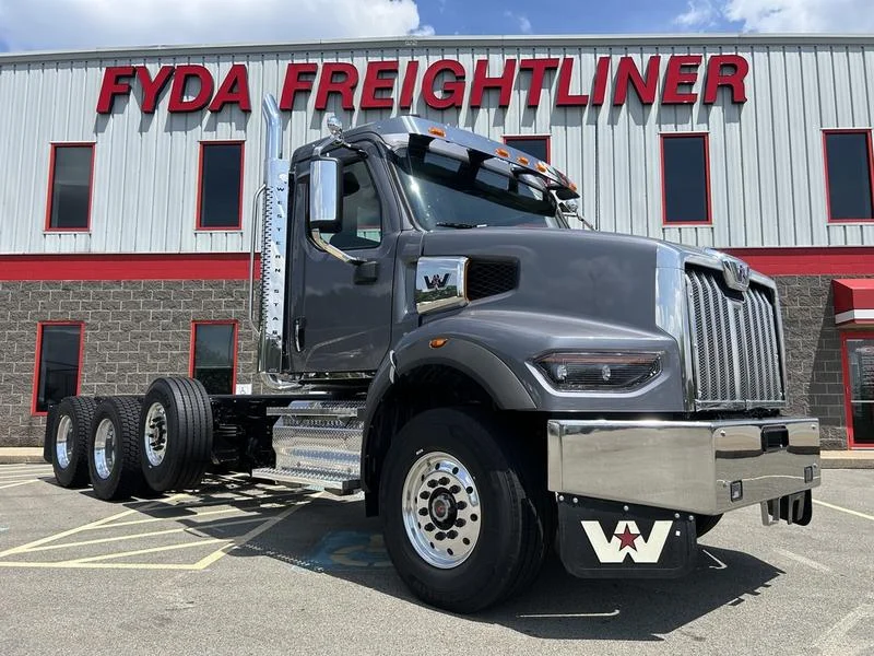 2026 Western Star 49X in Pittsburgh, PA — photo 23
