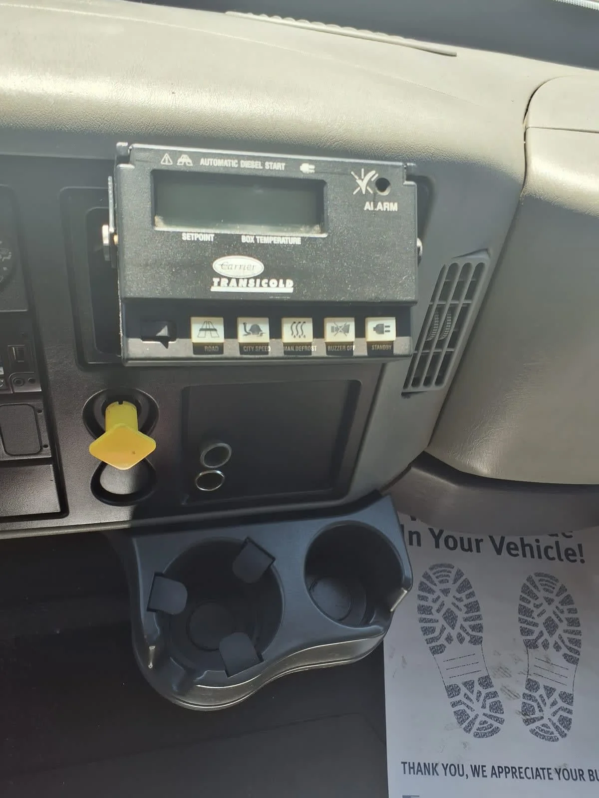 2018 International 4300 - image 7