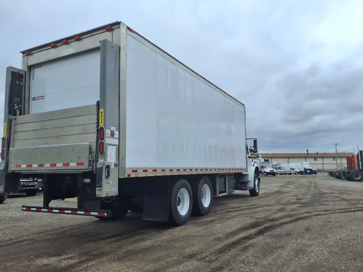2018 Freightliner M2 106 in Commerce City, CO — photo 4