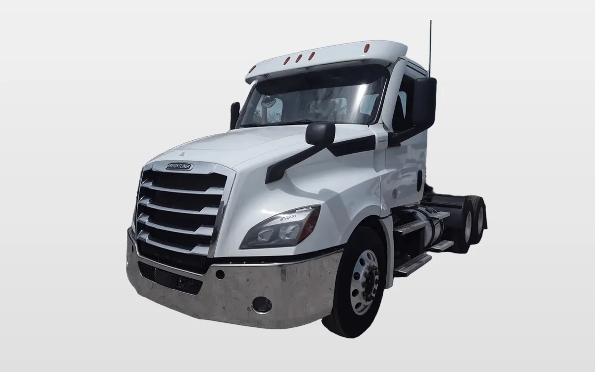 2021 Freightliner Cascadia - image 1