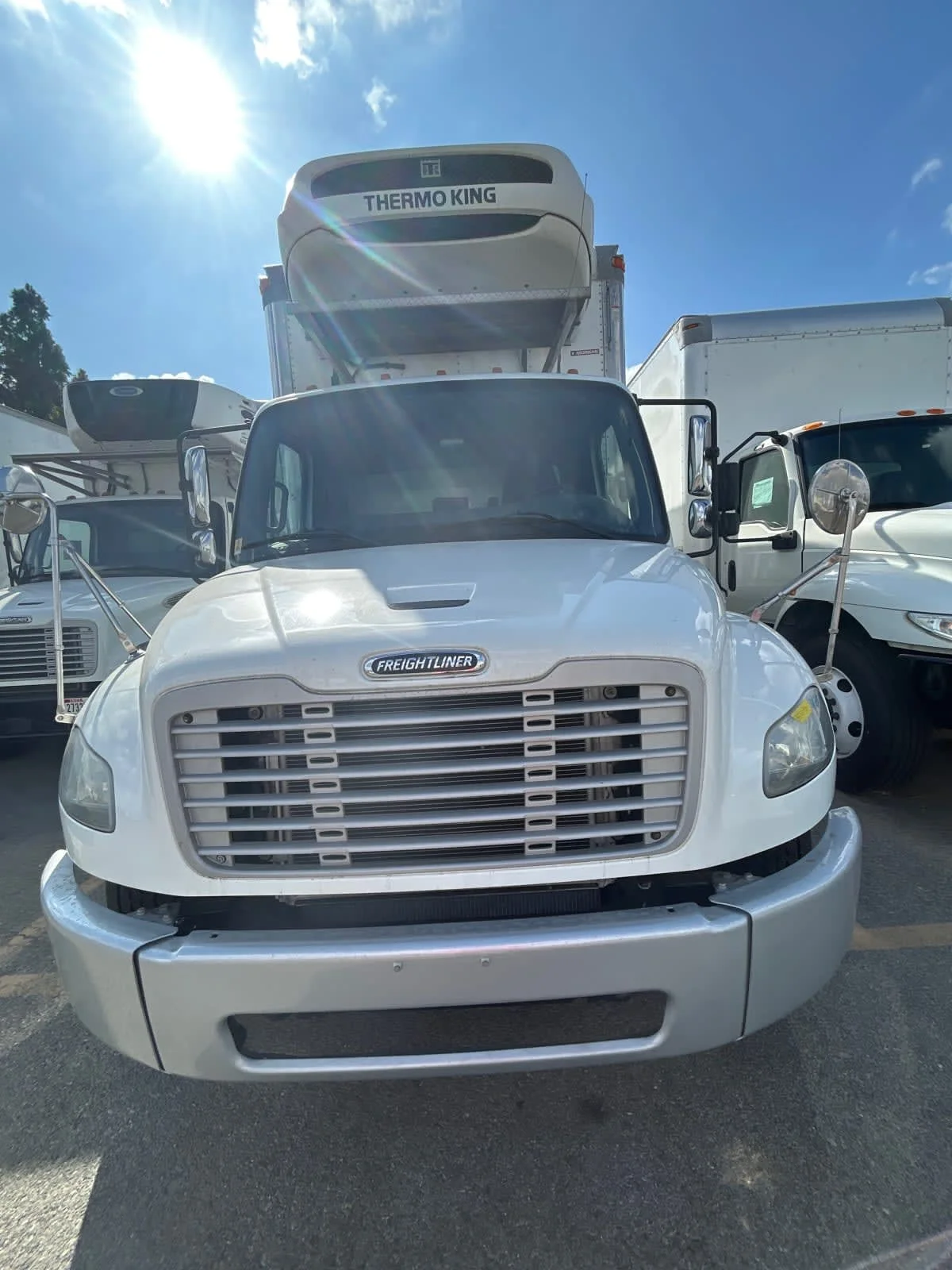 2019 Freightliner M2 106 in Pomona, CA — photo 2