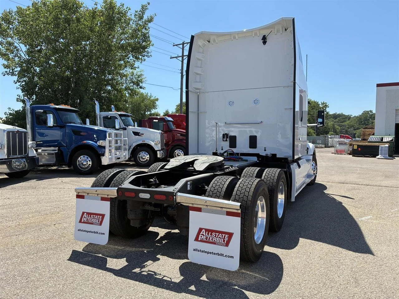 2027 Peterbilt 579 in South St. Paul, MN — photo 3