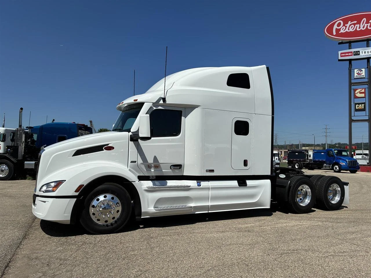 2027 Peterbilt 579