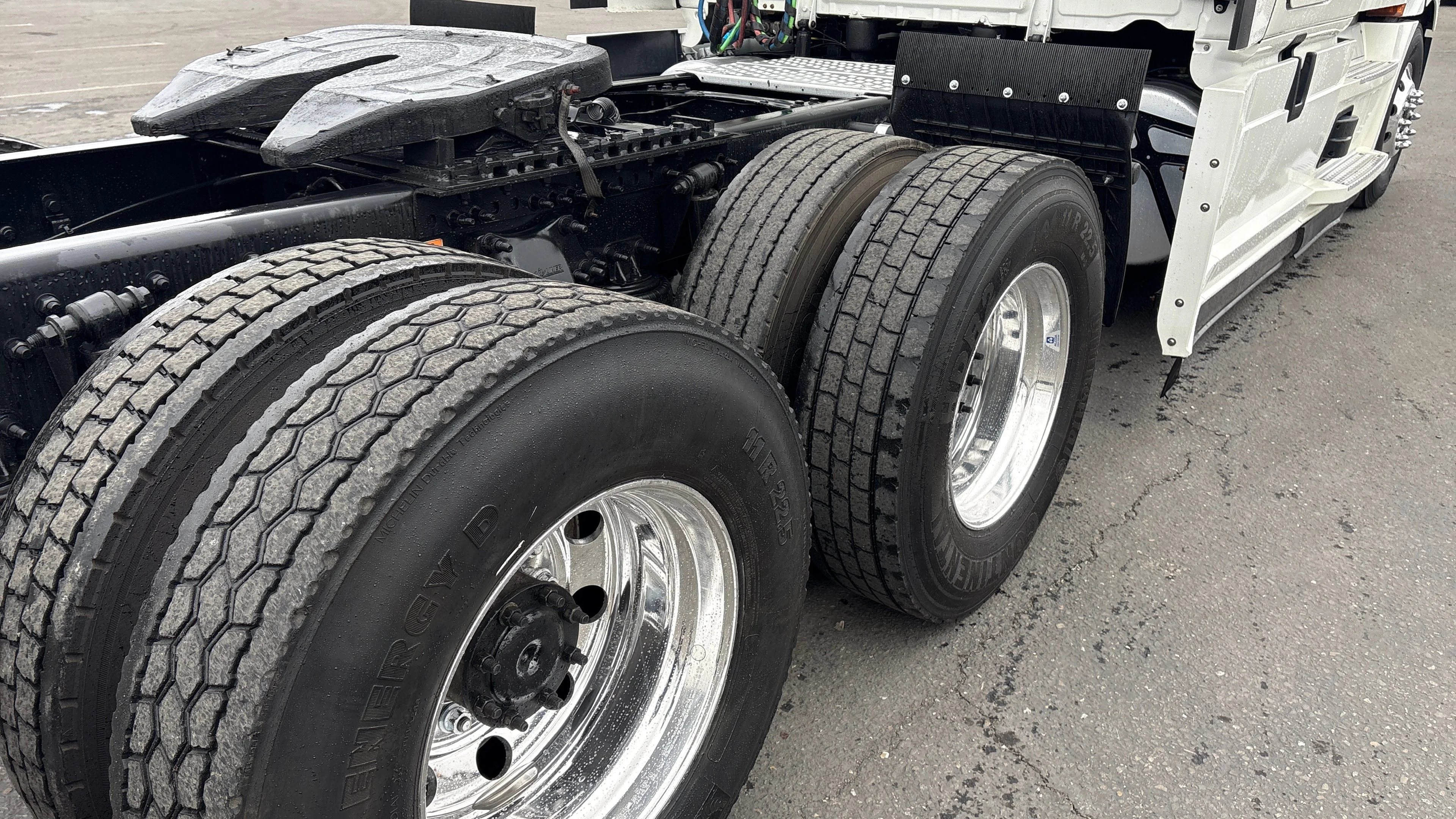 2023 Mack Anthem in Fontana, CA — photo 11