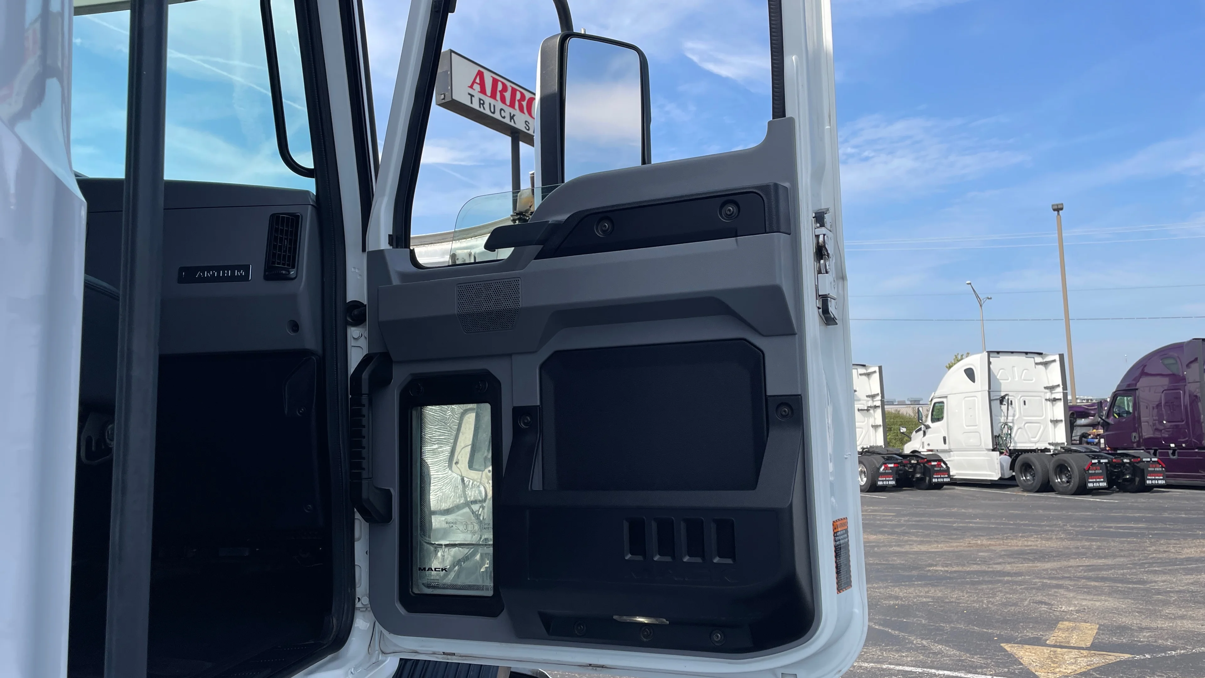 2023 Mack Anthem in Fontana, CA — photo 48