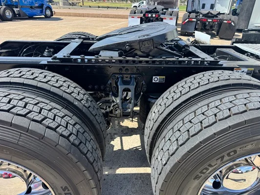 2024 Kenworth T680 in Dallas, TX — photo 16